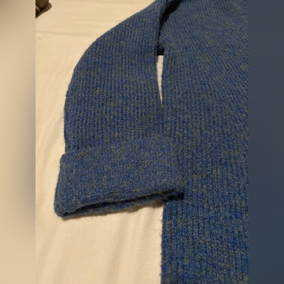 FLAT WHITE SWEATER DRESS - Picture 8 of 11